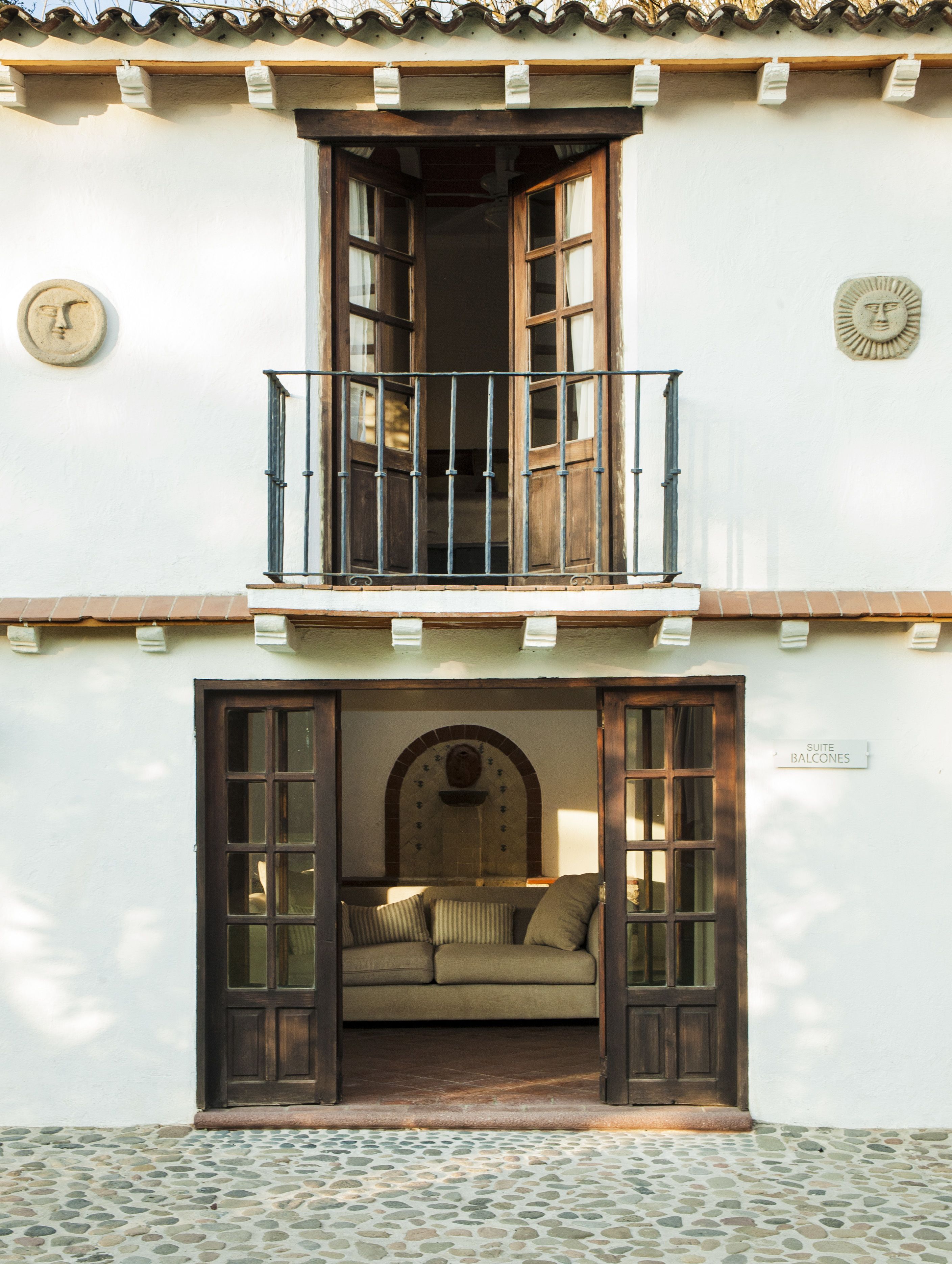 Deluxe Suite, 1 King Bed, Balcony, Mountain View | Terrace/patio