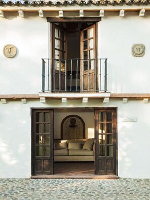 Suite Deluxe, 1 cama King size, balcón, vista a la montaña | Terraza o patio