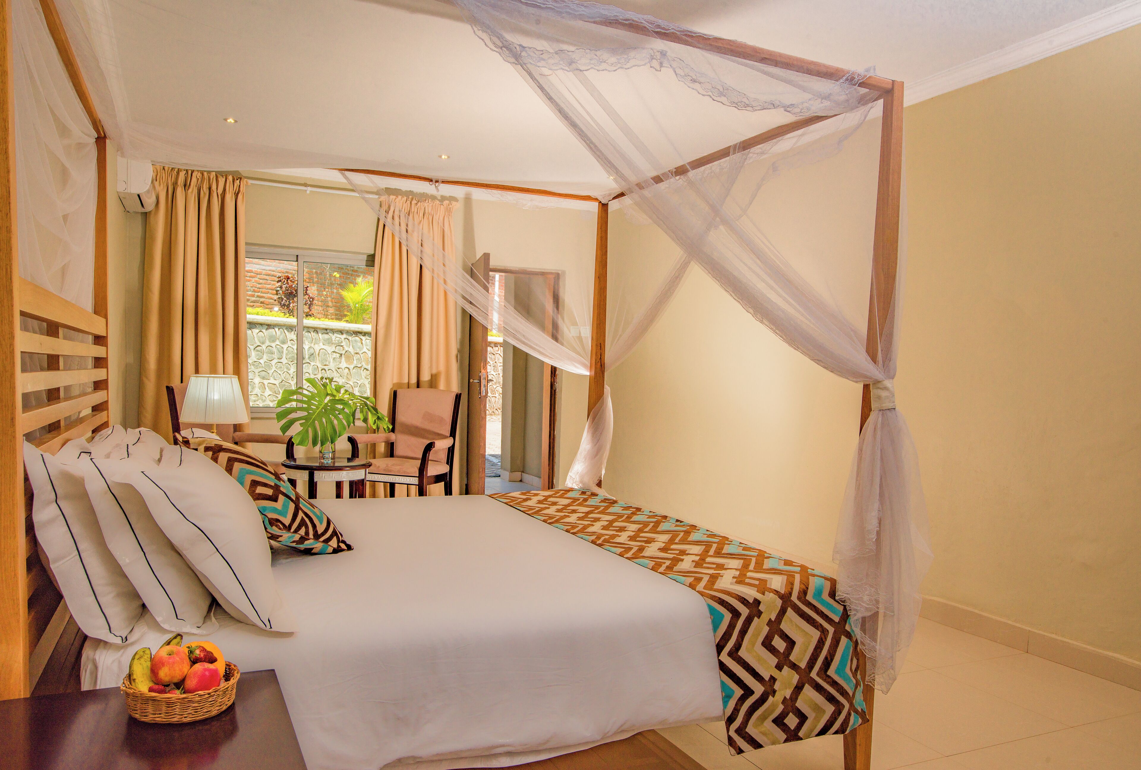 Premium bedding, minibar, in-room safe, desk