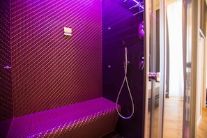 豪華雙人房 | 浴室淋浴間