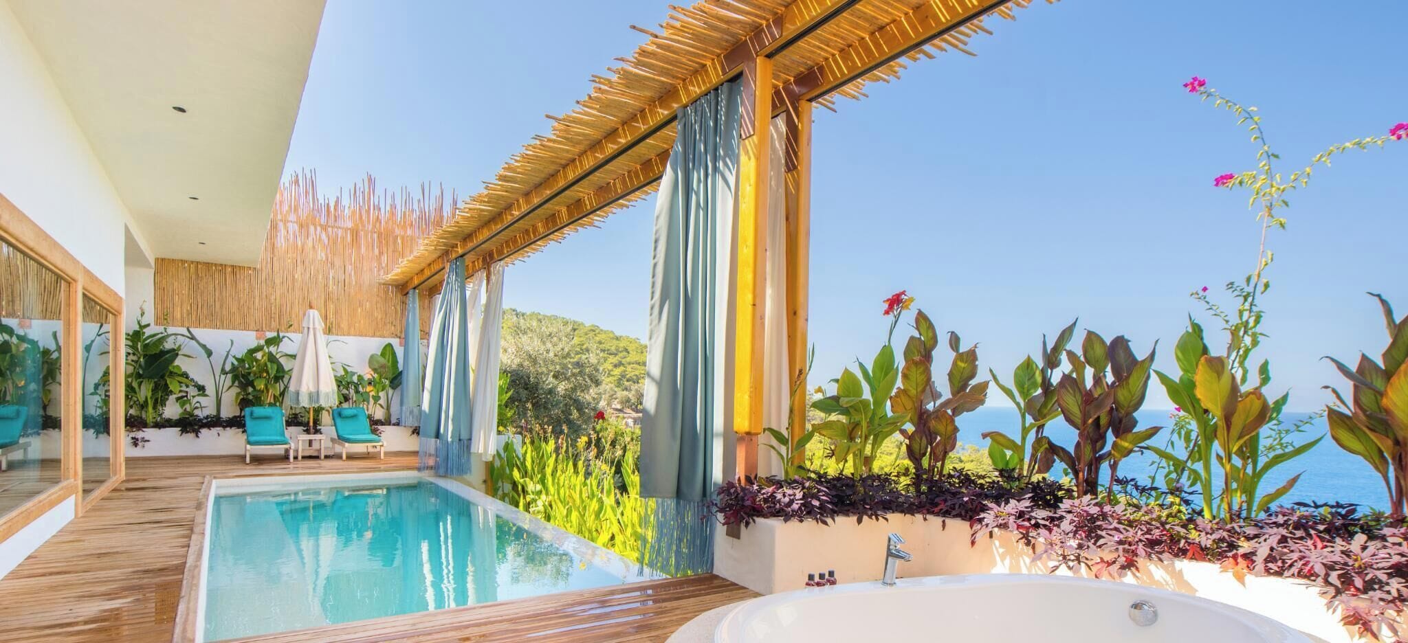 Orkide King Room Full Sea View (95% Privacy - Heated Pool: April 1-May 31 / October 1-31, 2026)