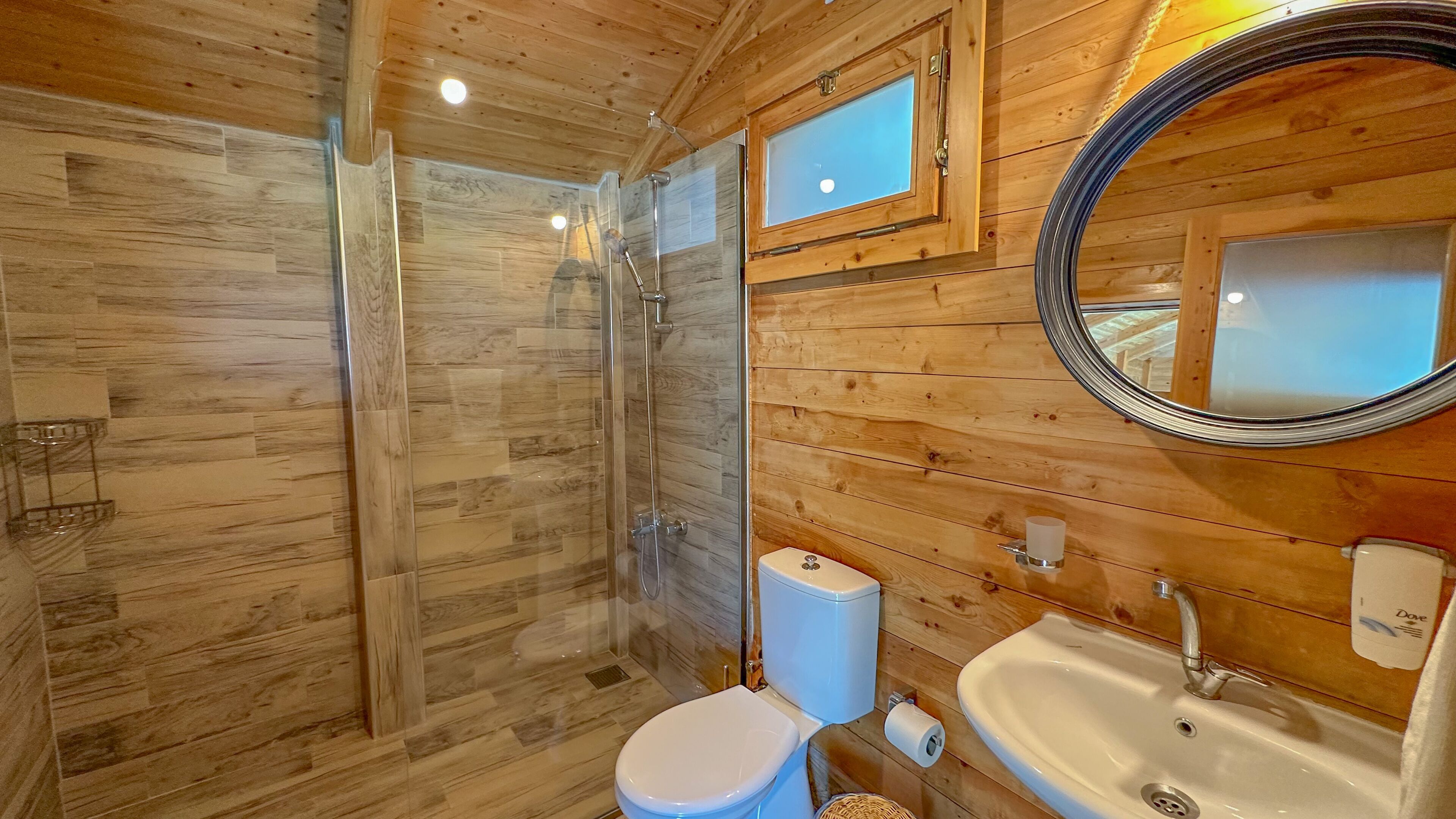 sardunya ( private pool and jacuzzi ) | bathroom | jetted bath, rainfall showerhead, designer toiletries, hair dryer