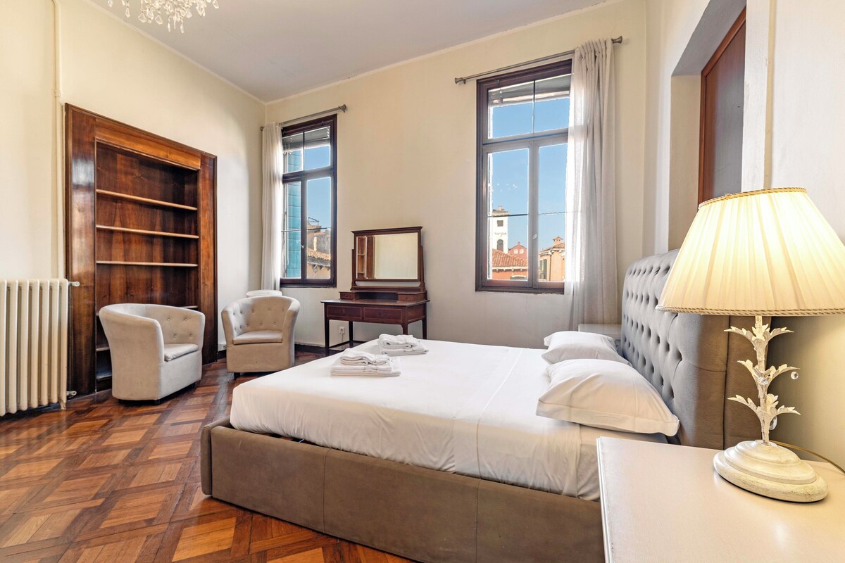 Apartment, 3 Bedrooms (Riva 6 Check-in online) | Premium bedding, down comforters, soundproofing, iron/ironing board