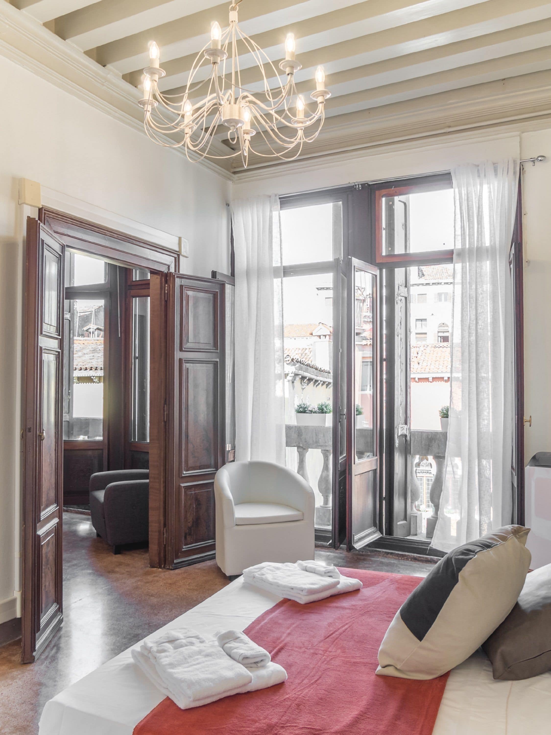 Appartamento, 5 camere da letto (Riva 13 Check-in online) | Biancheria da letto di alta qualità, copriletto in piuma