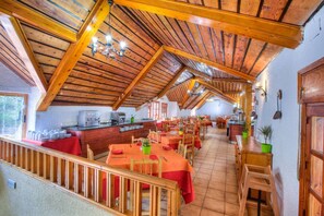 Desayuno buffet incluido todos los días