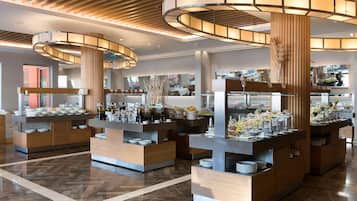 4 restaurants, spécialités Cuisine internationale