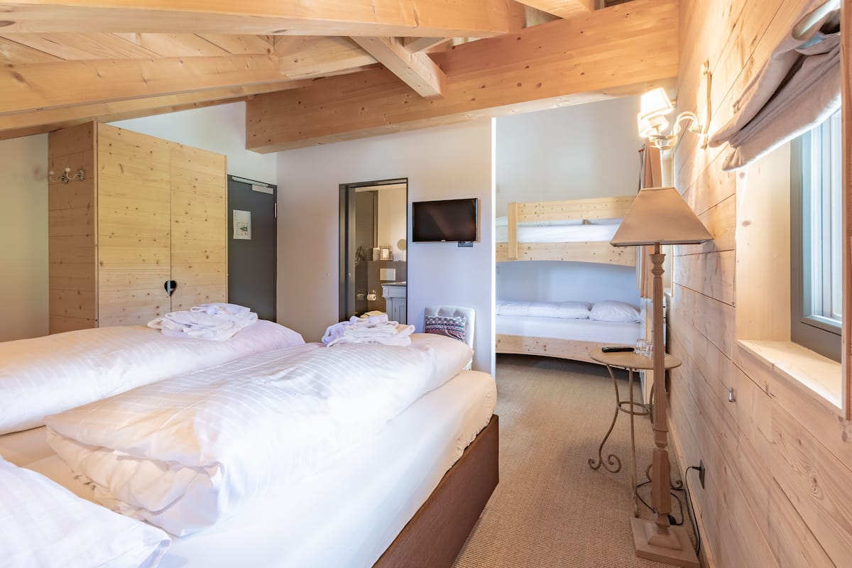 In-room safe, cribs (free), WiFi (free), individually decorated