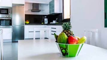 Family Villa, 3 Bedrooms, Private Pool, Resort View | Private kitchen | Full-size fridge, microwave, oven, stovetop