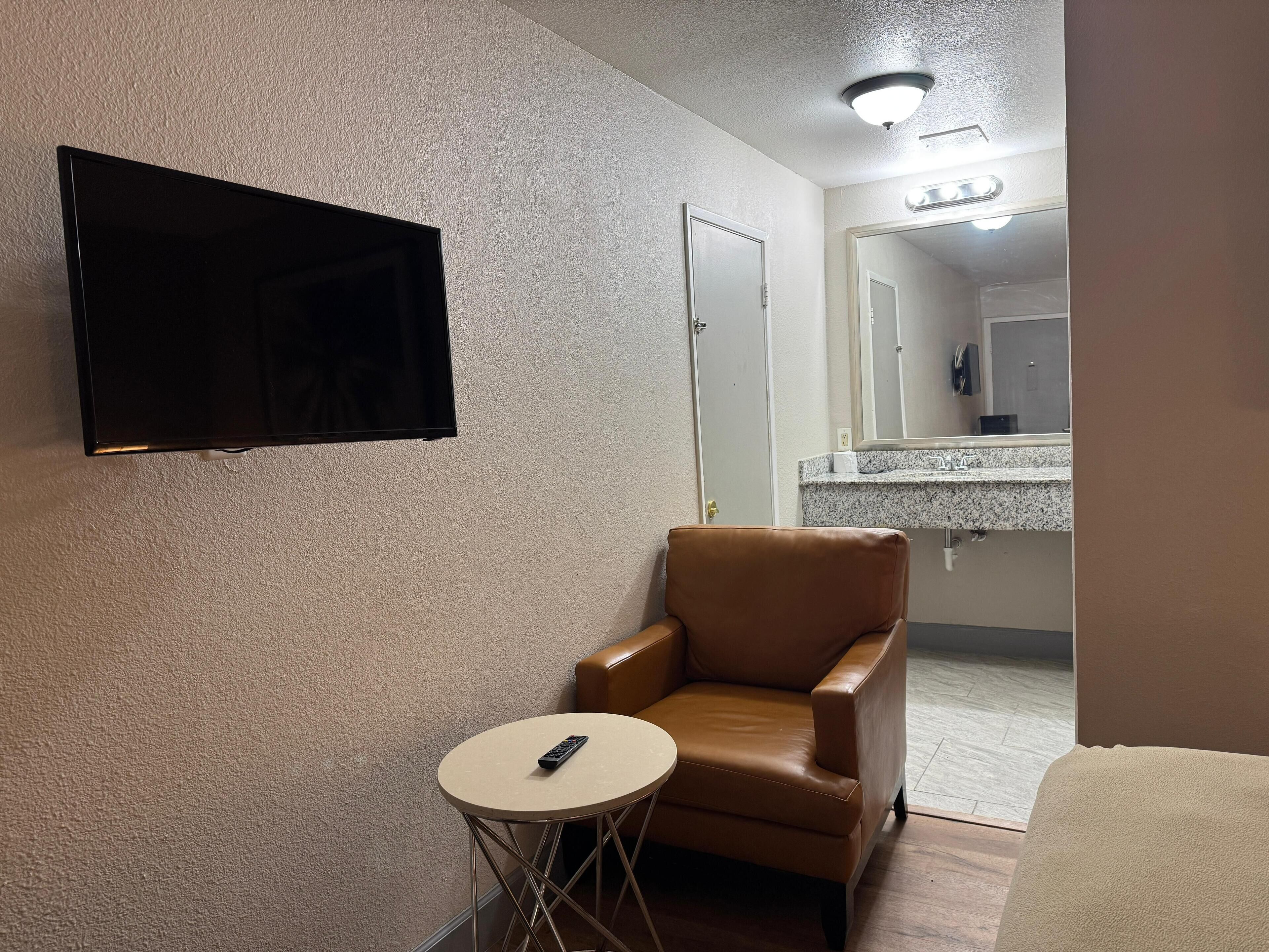 Individually decorated, individually furnished, desk, free WiFi