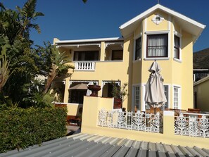 Front of property - Stadium Guest House (Cape Town)