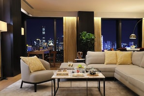 Premium Suite, 1 Bedroom, River View | 1 bedroom, Egyptian cotton sheets, premium bedding, pillow-top beds