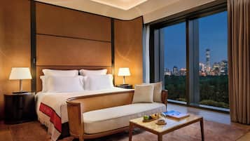 Premium Room, 1 King Bed, River View | 1 bedroom, Egyptian cotton sheets, premium bedding, pillowtop beds