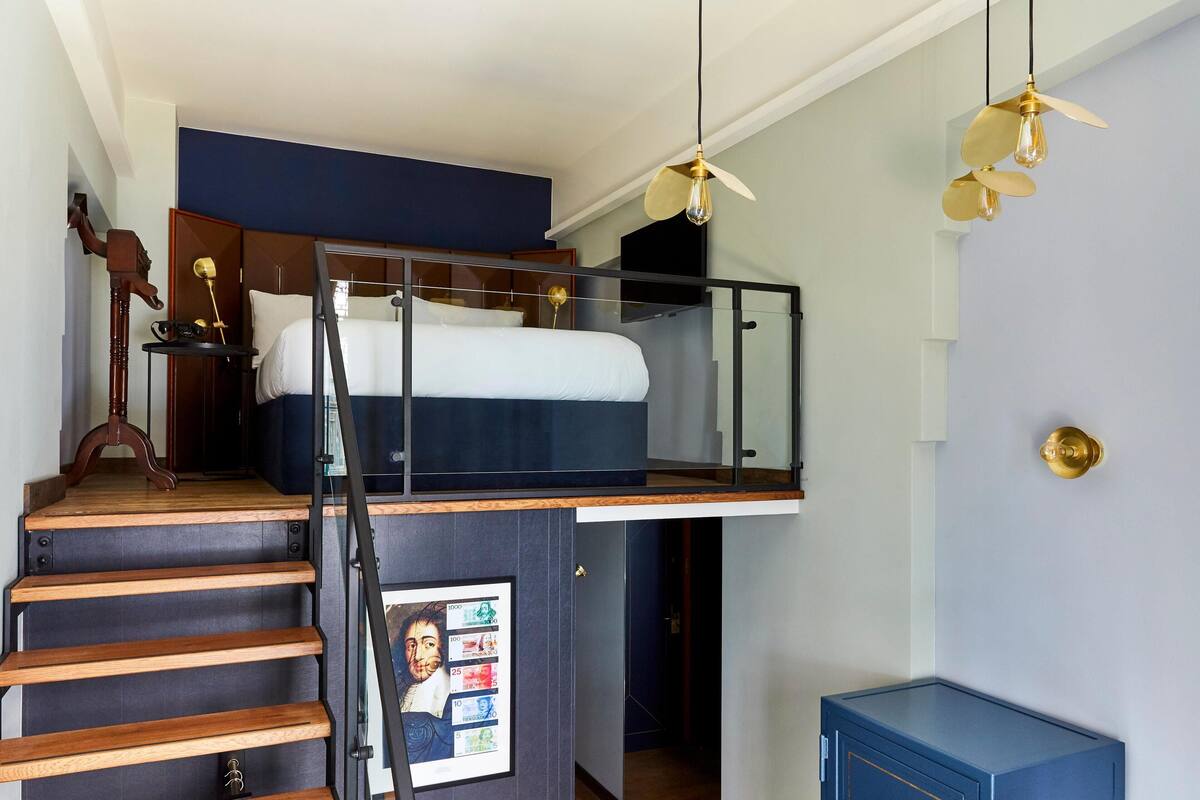 Minibar, in-room safe, desk, blackout curtains