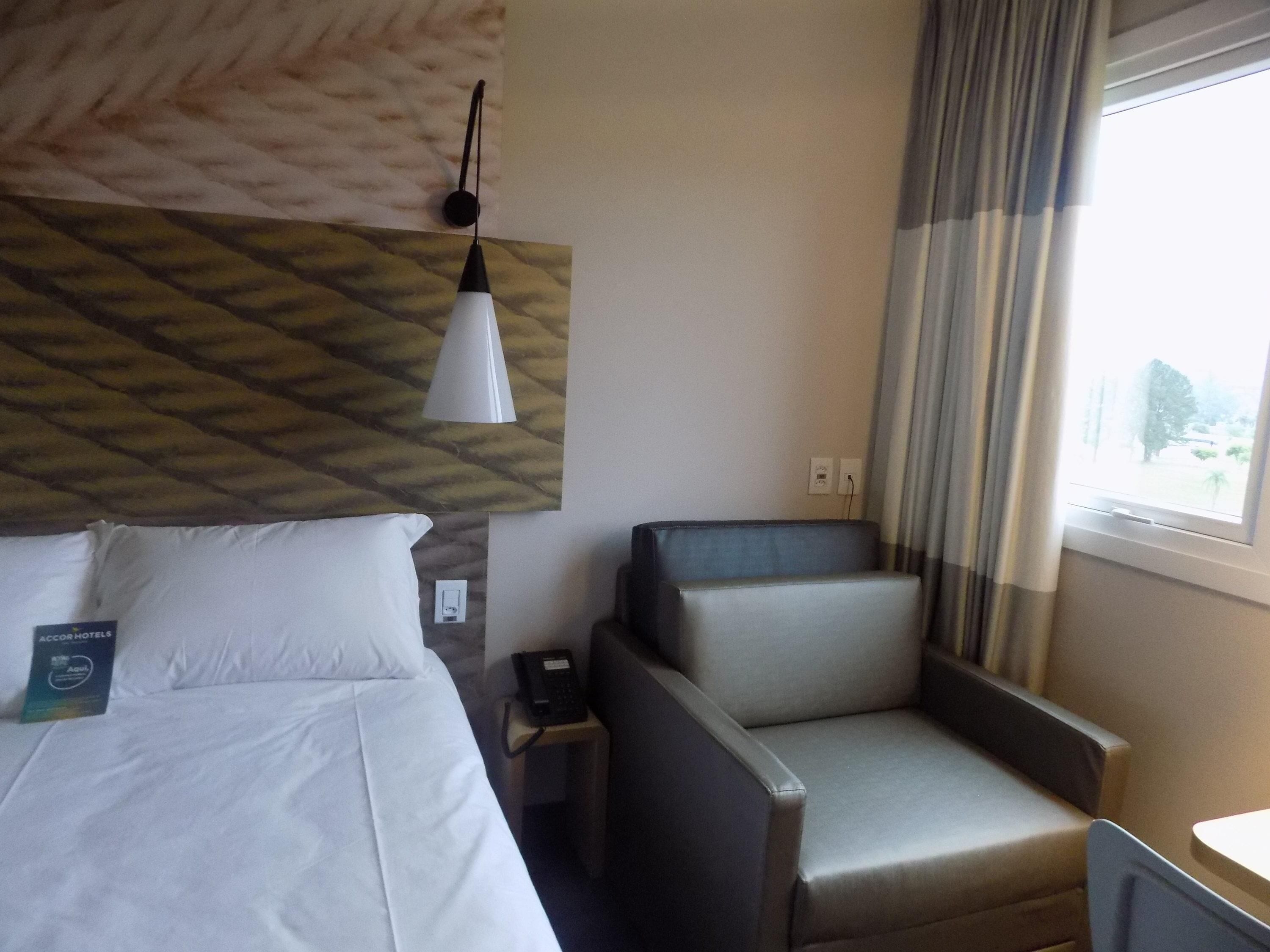 标准公寓, 多张床 | 迷你吧、办公桌、遮光窗帘、隔音