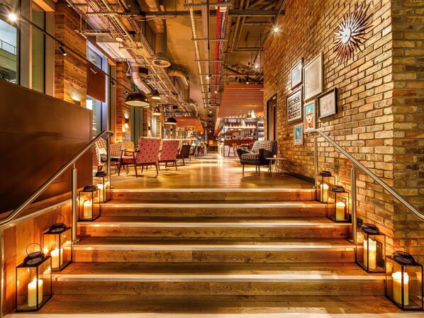 Bar (on property) - ibis London Canning Town (London)