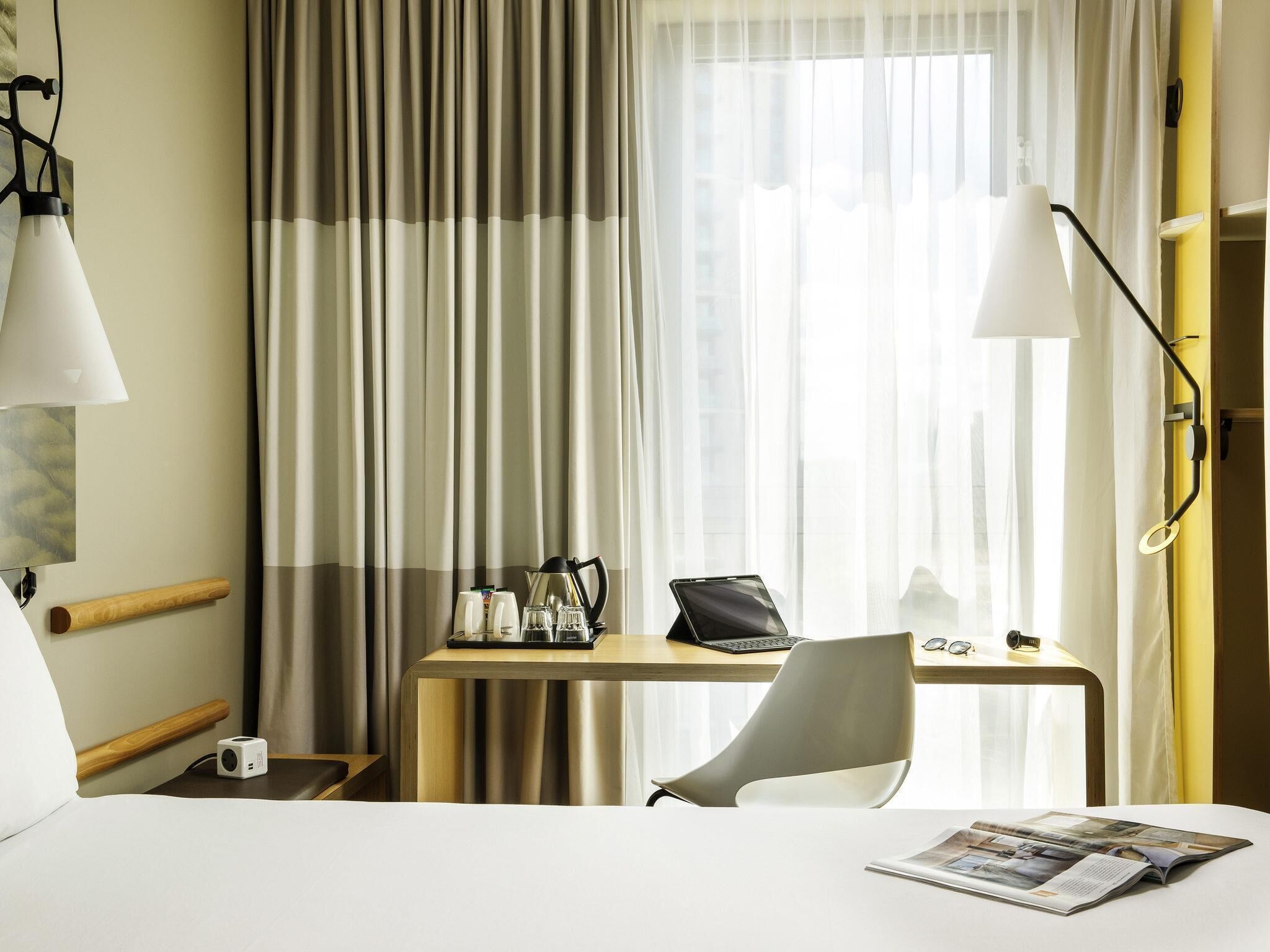 Double SweetRoom by ibis | Työpöytä, pimennysverhot, äänieristys, ilmainen Wi-Fi