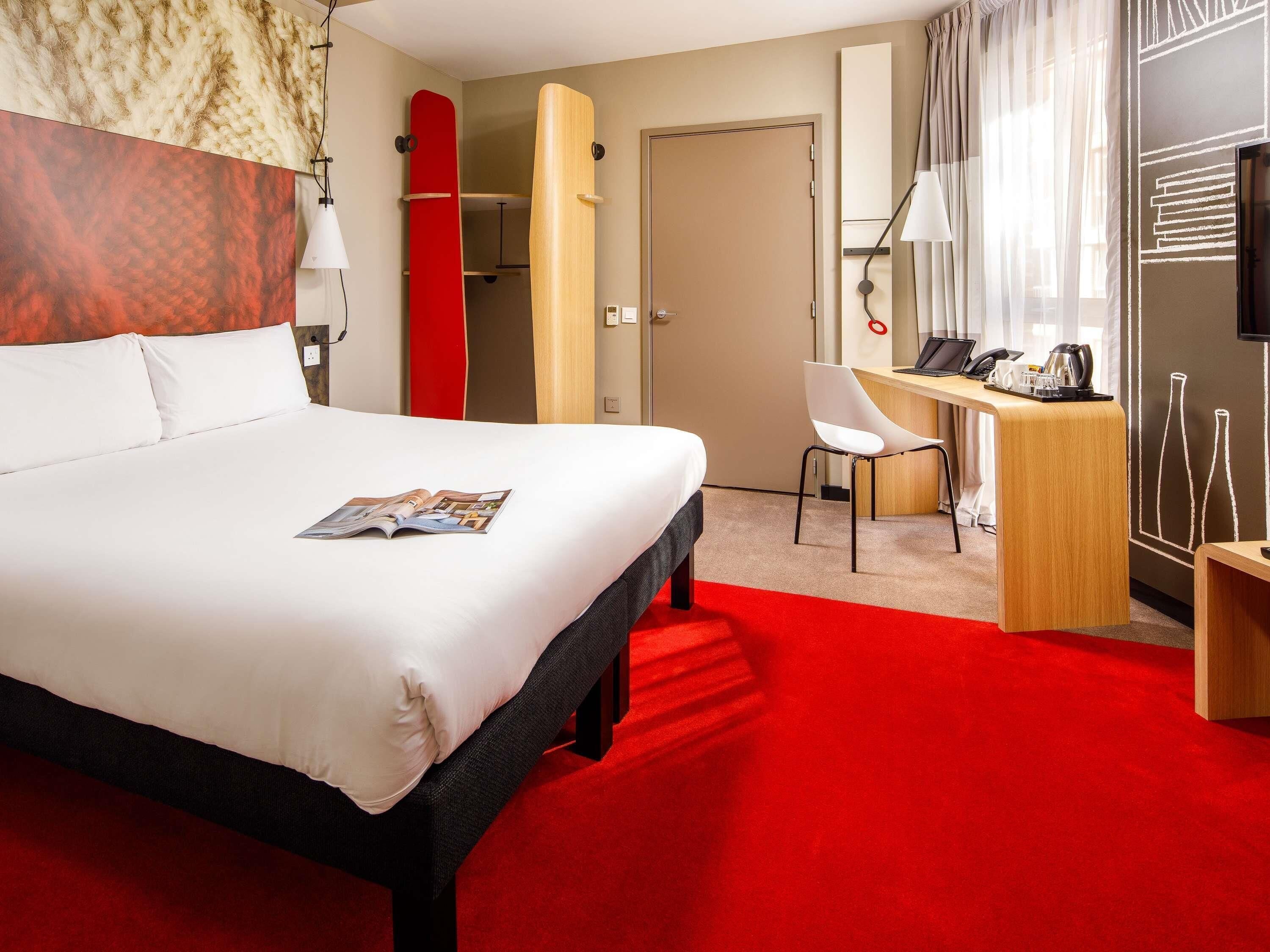 Habitació estàndard, 1 llit doble, accessible | Escriptori, cortines opaques i habitacions insonoritzades 