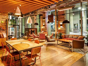 Bar (in der Unterkunft)