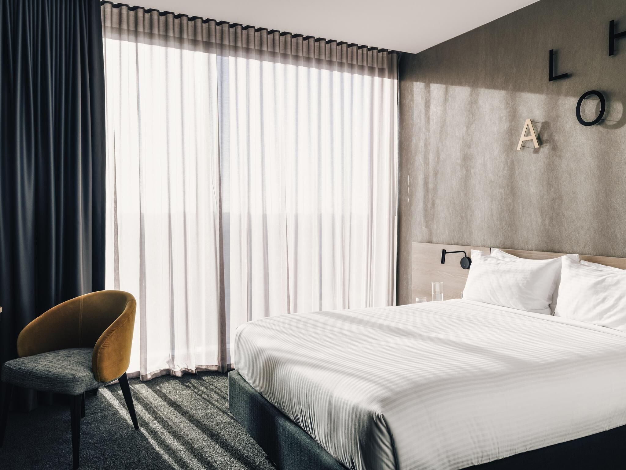 Pillowtop beds, in-room safe, desk, laptop workspace
