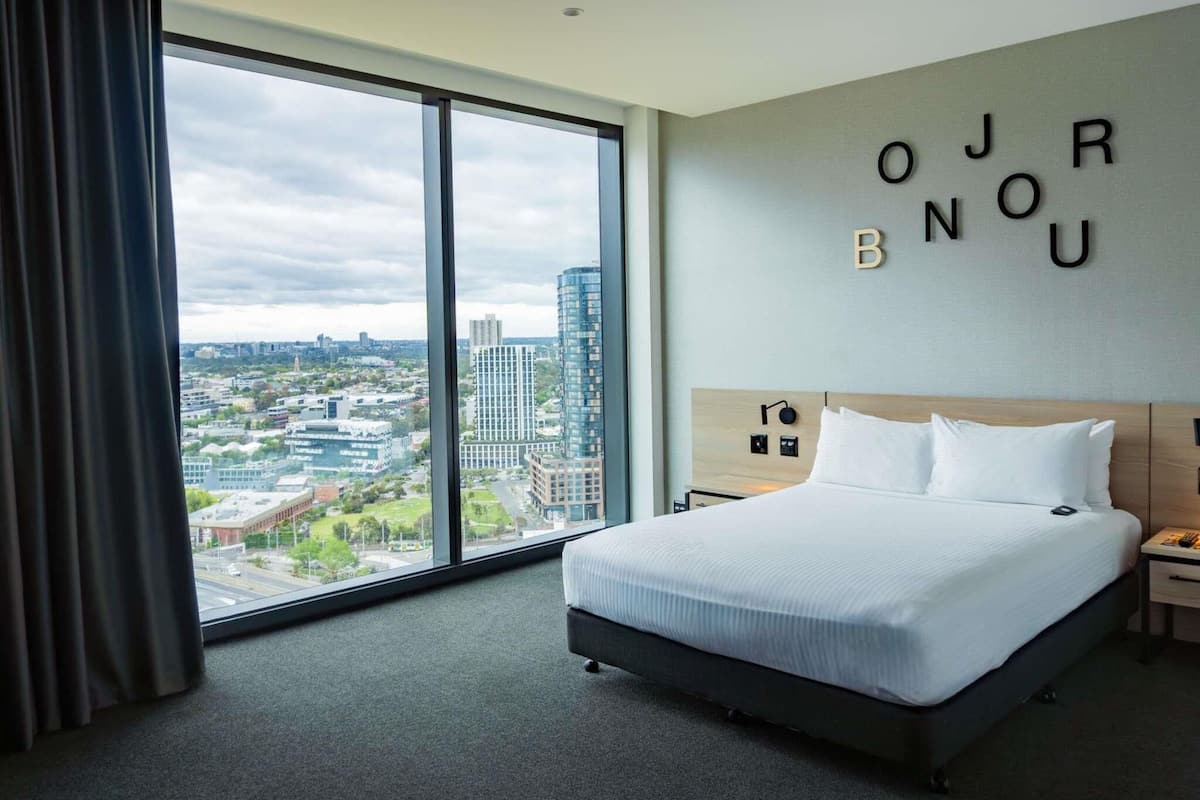 Standard Room, 1 Queen Bed, Accessible