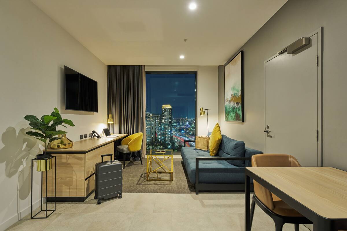 Suite, 1 Schlafzimmer, Stadtblick | Wohnbereich