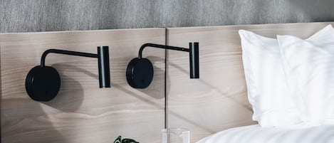 Chambre Standard double, 2 lits doubles | 1 chambre, lit avec matelas Ă plateau-coussin, coffre-fort, bureau