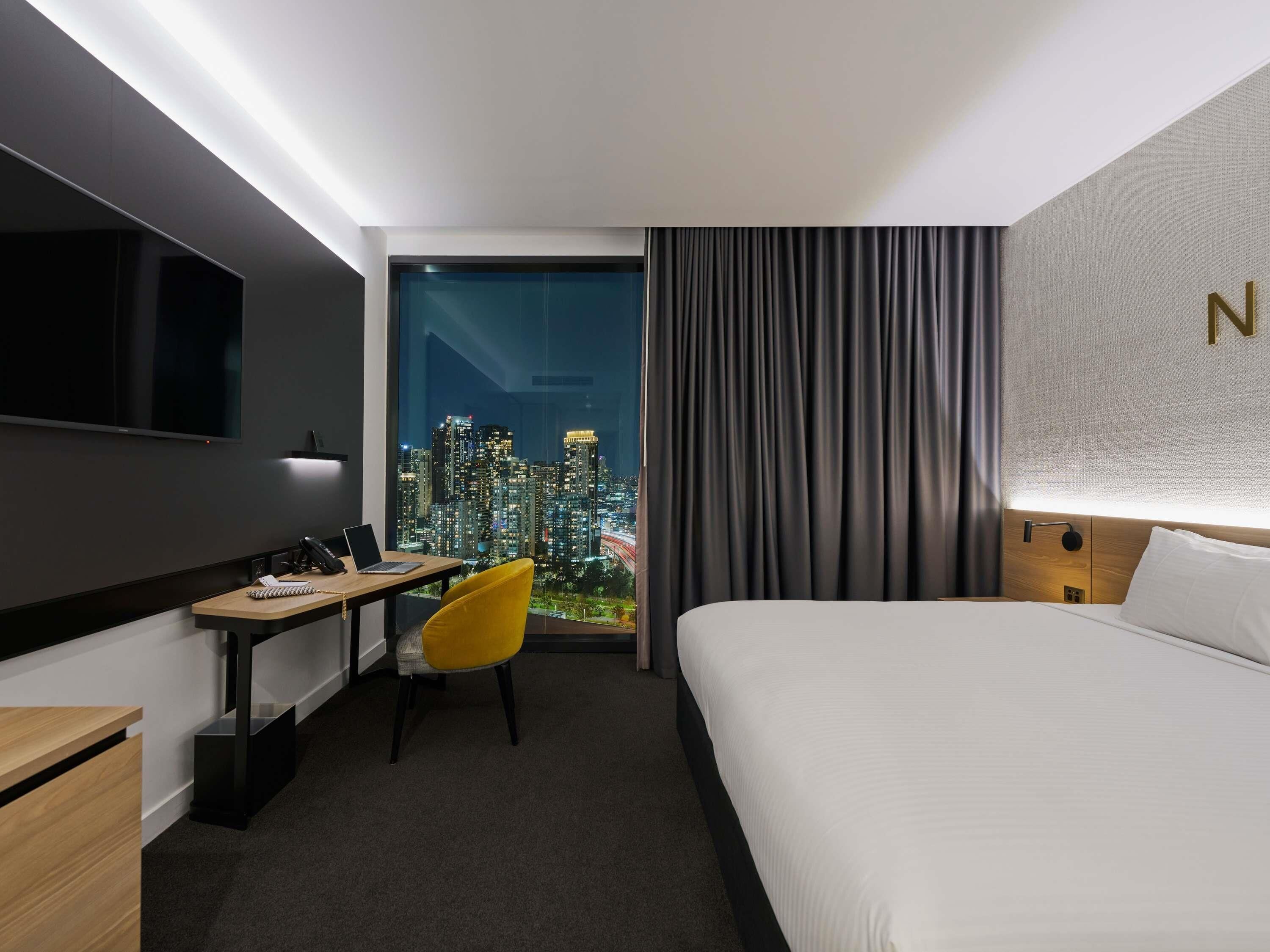 Deluxe Room, 1 King Bed