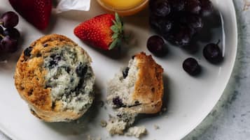 Daily buffet breakfast (AUD 45 per person)