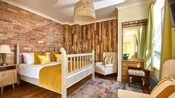 尊榮雙人房 | 遮光布/窗簾、免費無線上網、床單