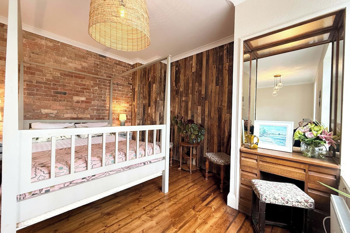 premium double room | blackout curtains, free wifi, bed sheets