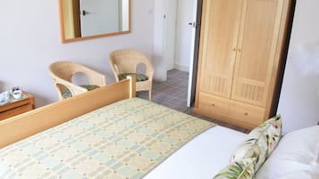 Rideaux occultants, Wi-Fi gratuit, draps fournis