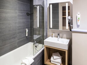 Standard Suite, 1 Double Bed with Sofa bed (Standard) | Premium bedding, in-room safe, desk, blackout curtains - ibis Styles Clamart Gare Grand Paris (Clamart)