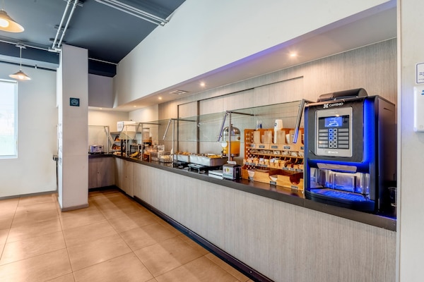 Café da manhã continental grátis todos os dias