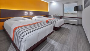 ห้องพัก, เตียงเดี่ยว 2 เตียง | โต๊ะทำงาน, เตารีด/โต๊ะรีดผ้า, Wi-Fi ฟรี