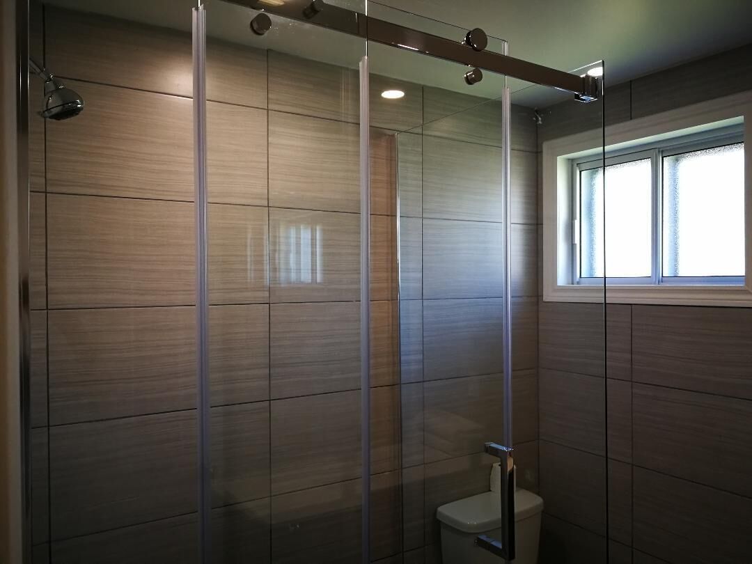 (Renovated)Queen Room with Two Queen Beds--Non Smoking | Bathroom