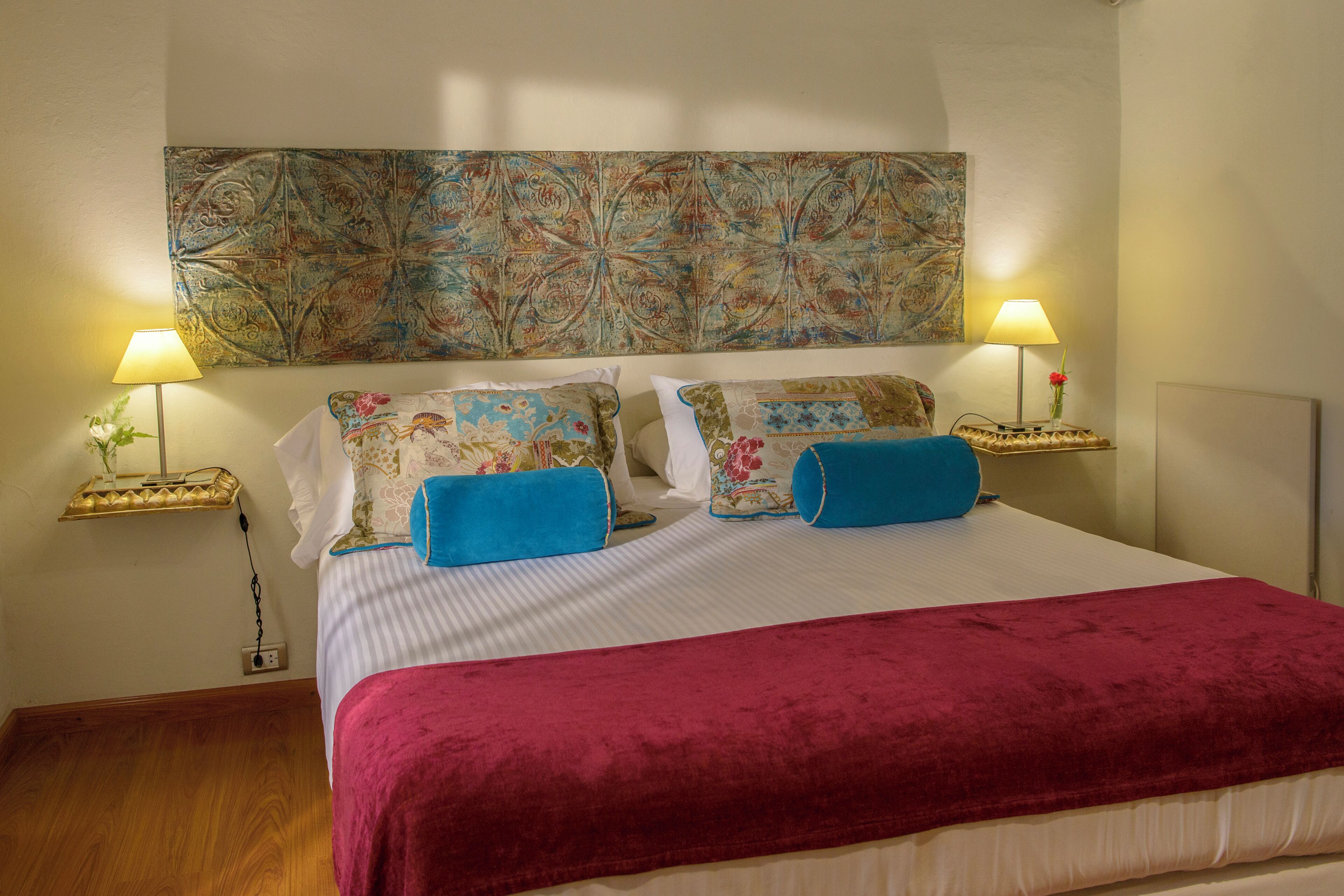 In-room safe, iron/ironing board, free WiFi, bed sheets