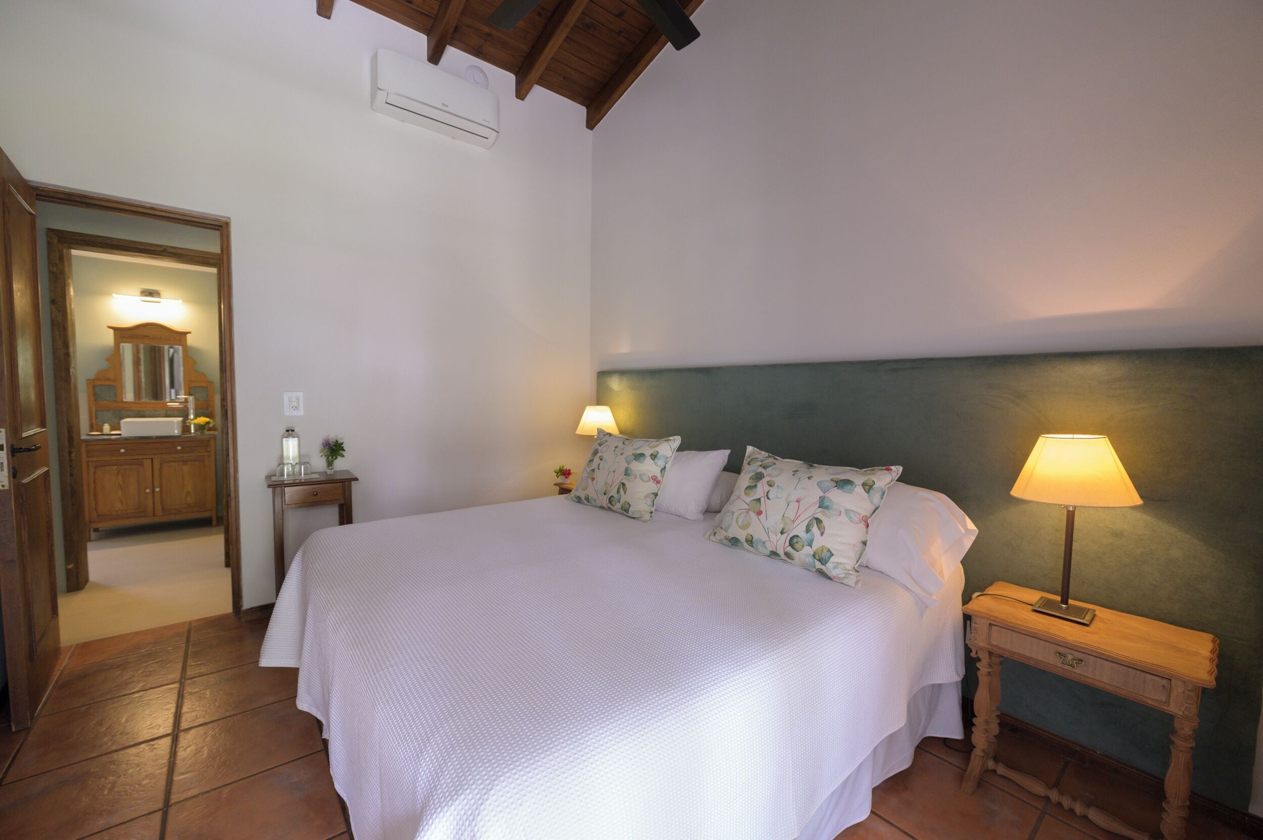 In-room safe, iron/ironing board, free WiFi, bed sheets