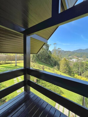 双人房, 1 张双人床, 私人浴室, 山景 | 阳台