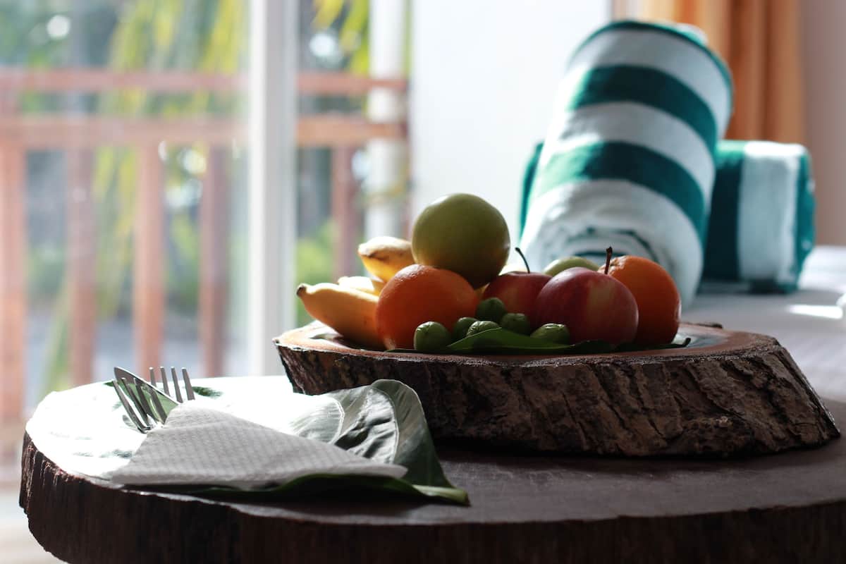 Luxury Double Room, 1 Bedroom, Beachside | Food and drink