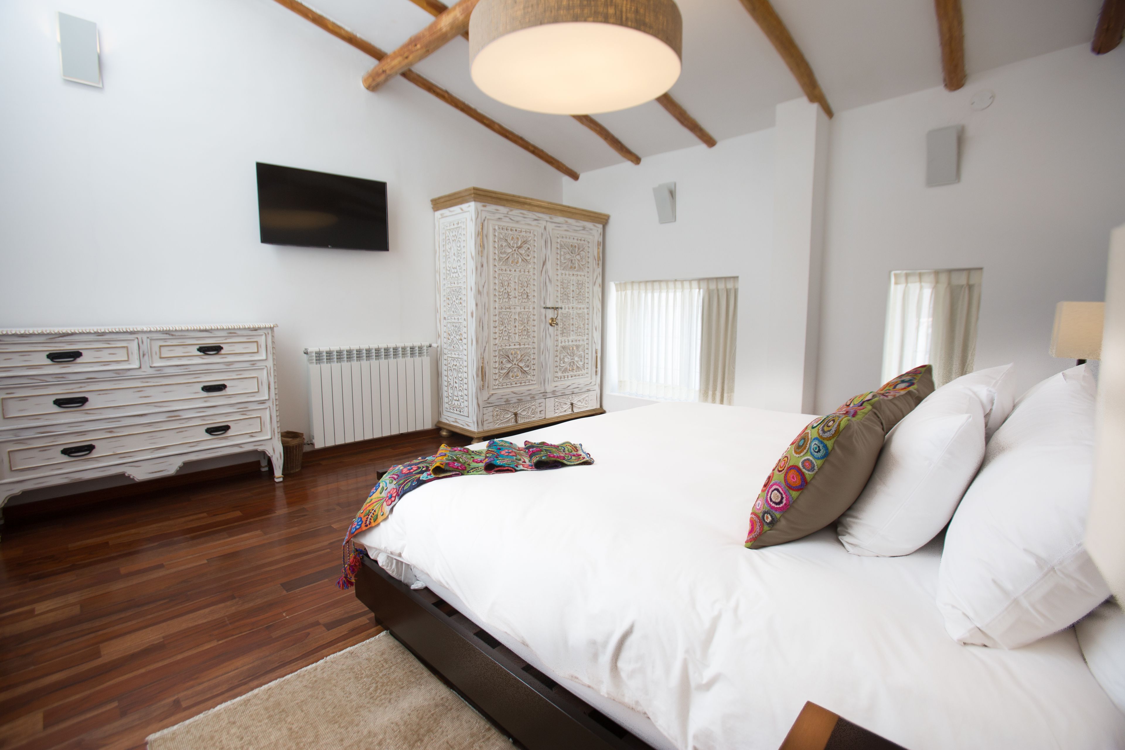 Signature Suite, 1 King Bed with Sofa bed, City View, Tower | Egyptian cotton sheets, premium bedding, down comforters, pillowtop beds