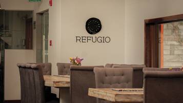 Free daily full breakfast