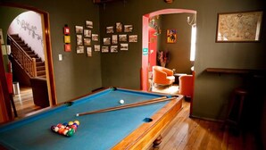 Billiards - Blue House Youth Hostel (Quito)