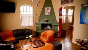 Fireplace - Blue House Youth Hostel (Quito)