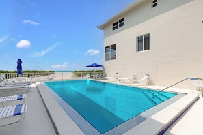 Outdoor pool, a heated pool - AMAZING GULF FRONT, 3 Bedrooms, Sleeps 8, Pets Welcome, Pool & bikes included! (Sanibel)