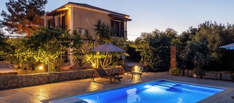 Loggos Summer House - Upper Floor Apartment