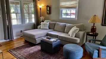 Smart TV, reproductor de DVD y libros