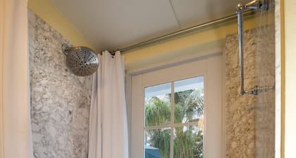 West Palm Beach Home with Cottage, Private & Secluded, HEATED POOL