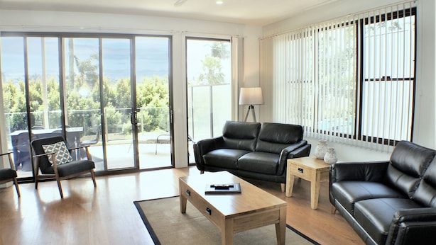 3 Bedroom Townhouse | Living area - Rolling Waves 1 (Merimbula)