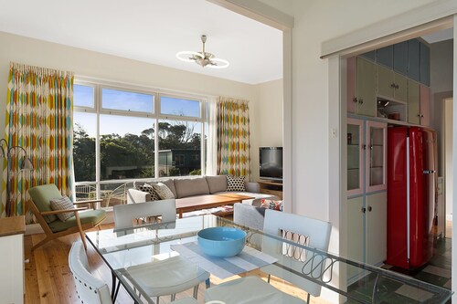 The 50's Beach House