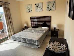 3 bedrooms, iron/ironing board, free WiFi, bed sheets - 3 Bedroom Luxury Penthouse With Amazing Views! (Estpona)